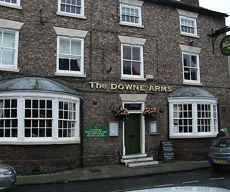 The Downe Arms Hotel Snaith Exterior photo